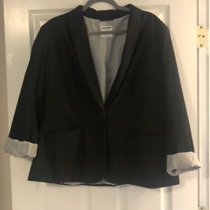Black lined blazer